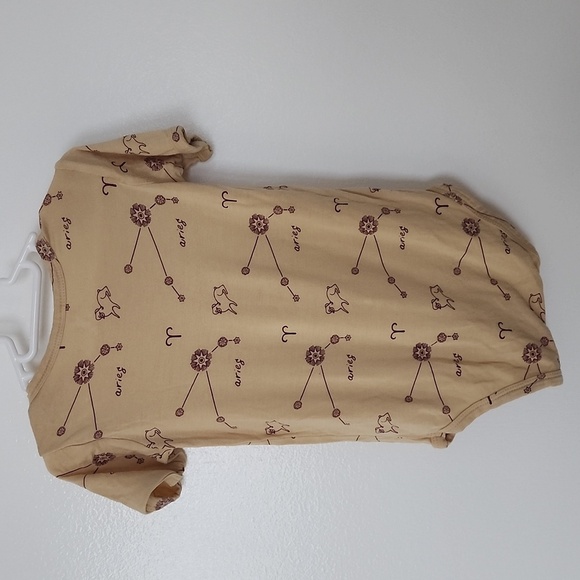 Kate Quinn Aries onsie size 12-18 months - Picture 2 of 4